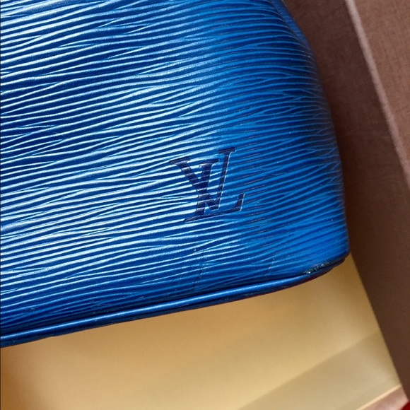 ‼️SOLD‼️LV Toledo Blue Epi Petit Noe Bag - Picture 9 of 16